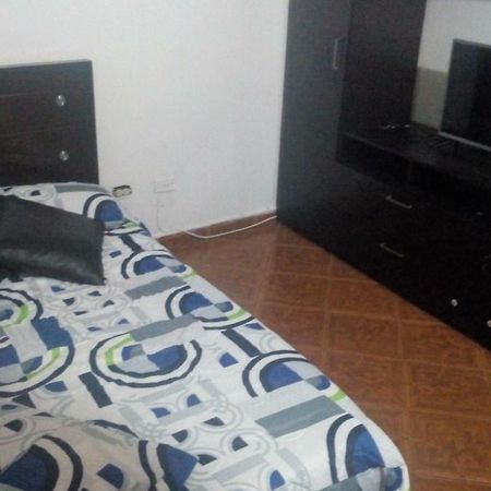 Habitación cerca al centro Medellín Exterior foto