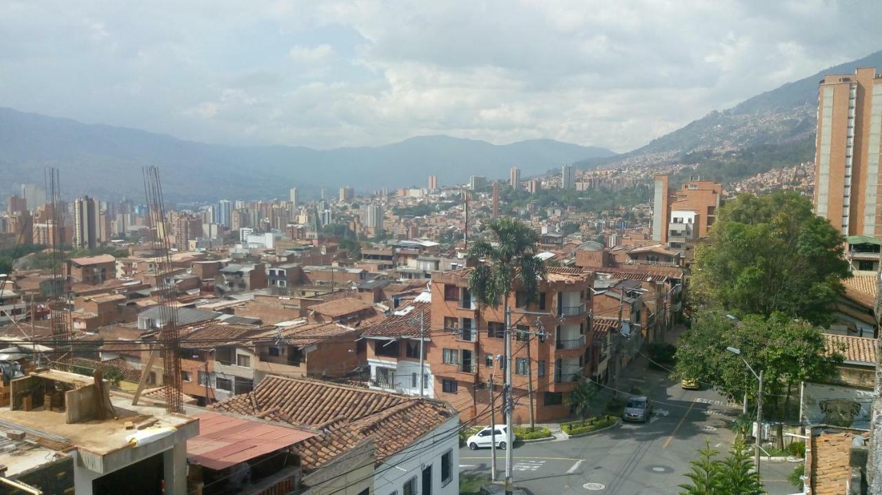 Habitación cerca al centro Medellín Exterior foto